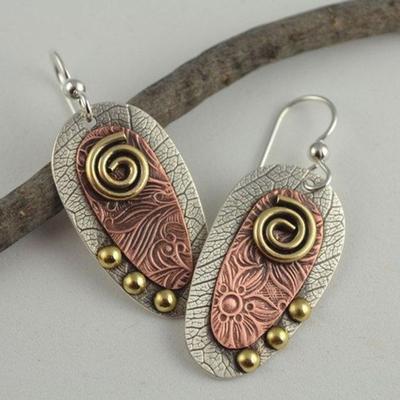 1 Par Pendientes Colgantes Perforados Tallados Únicos Amuleto Regalo Estilo Étnico Vintage Mujer Piedras
