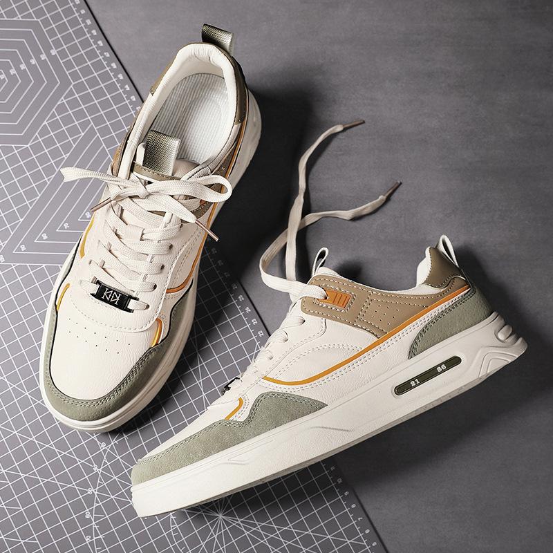 Nuove Scarpe Casual in Pelle da Uomo Autunno 2024 Moda Fresche Patchwork Bianche Piatte Scarpe da Skateboard Uomo Sneakers in Pelle
