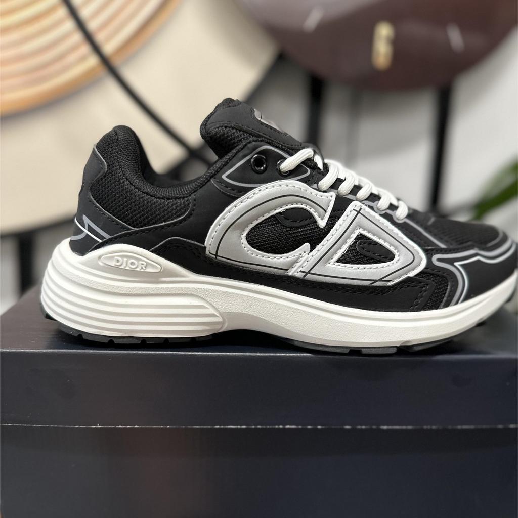 Sneakers Alphabet Casual Shoes Low Top Breathable Height Increase Men's and Women's Dad Shoes