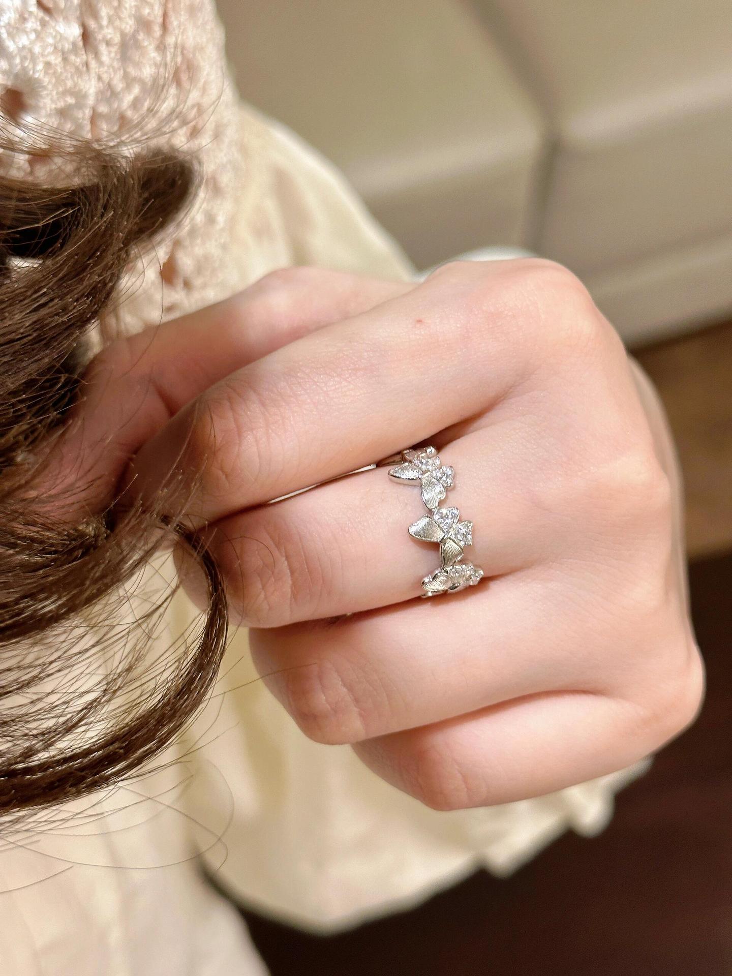 Retro point diamond gold butterfly ring light luxury index finger ring high value ring