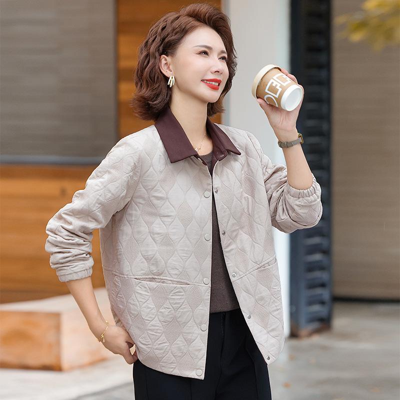 

2025 Autumn Stylish Slimming Lapel Jacket for Middle-Aged and Elderly Women 5XL for 155-170 jin білий