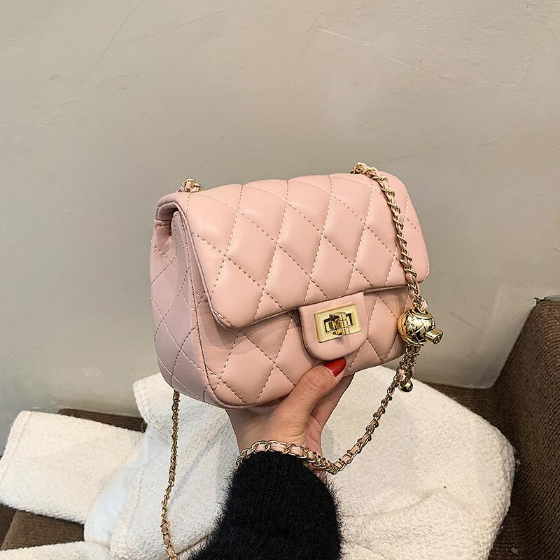 Letní nová populární všestranná dámská taška přes rameno crossbody taška diamantová mřížka řetízek módní niche jednoduchá retro