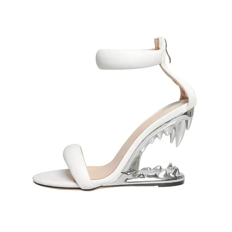 Fashion Brand Gold Strange Tiger Teeth Slope Heel Sandals  New Women's Back Zipper Simple Dress Banquet Designer Women Shoes Size 34-44