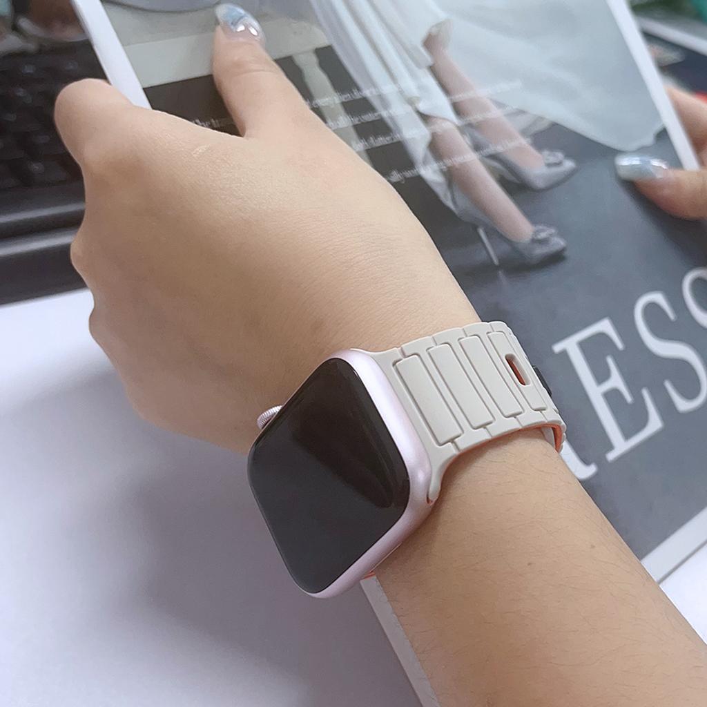 Magnetic Loop For Apple Watch Band 45mm 44mm 40mm 41mm 46mm Silicone Bracelet iWatch Series 10 9 8 7 6 5 se Ultra 2 strap 49mm