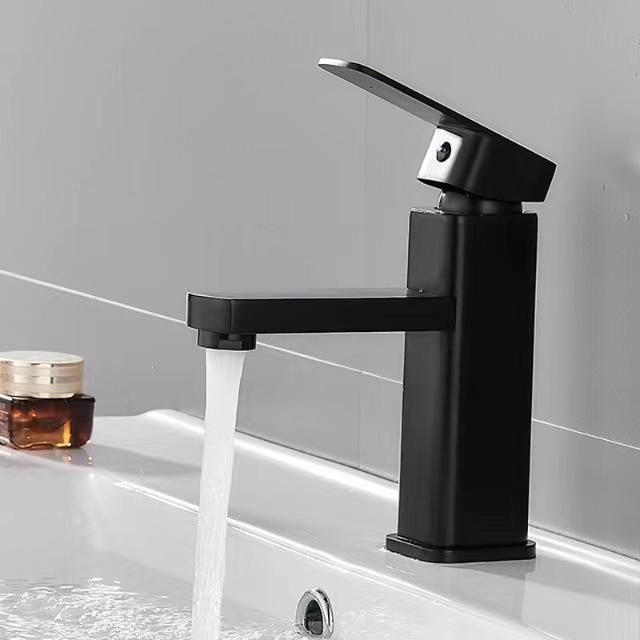 Robinet de salle de bain noir et argent en acier inoxydable pour eau chaude et froide