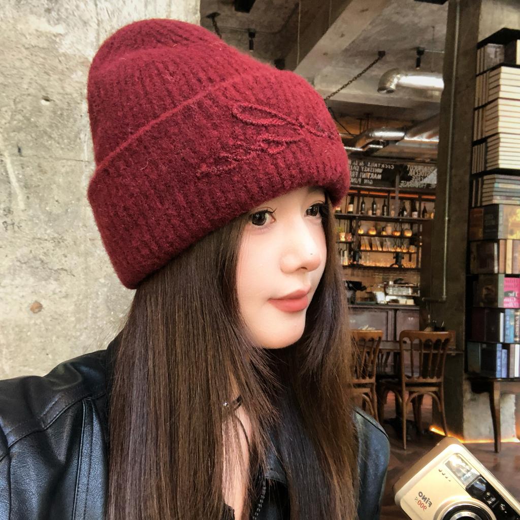Spring and Autumn big head circumference showing face small wool hat woman