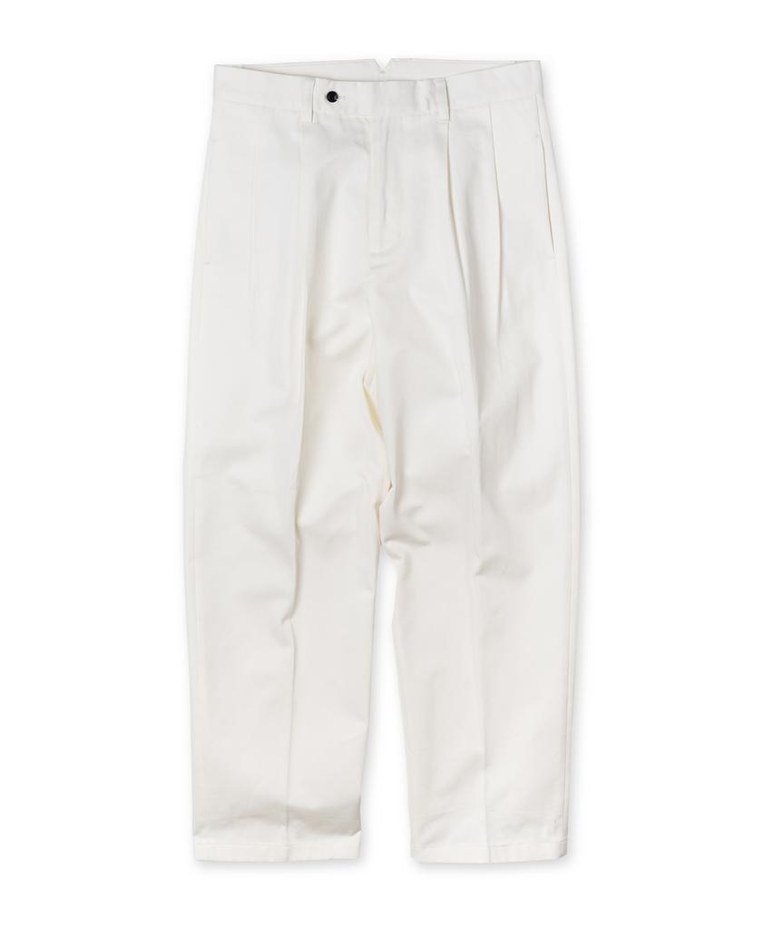 Edeunbeoleokeulleob Two-Tuck Wide Cotton Pants (White)