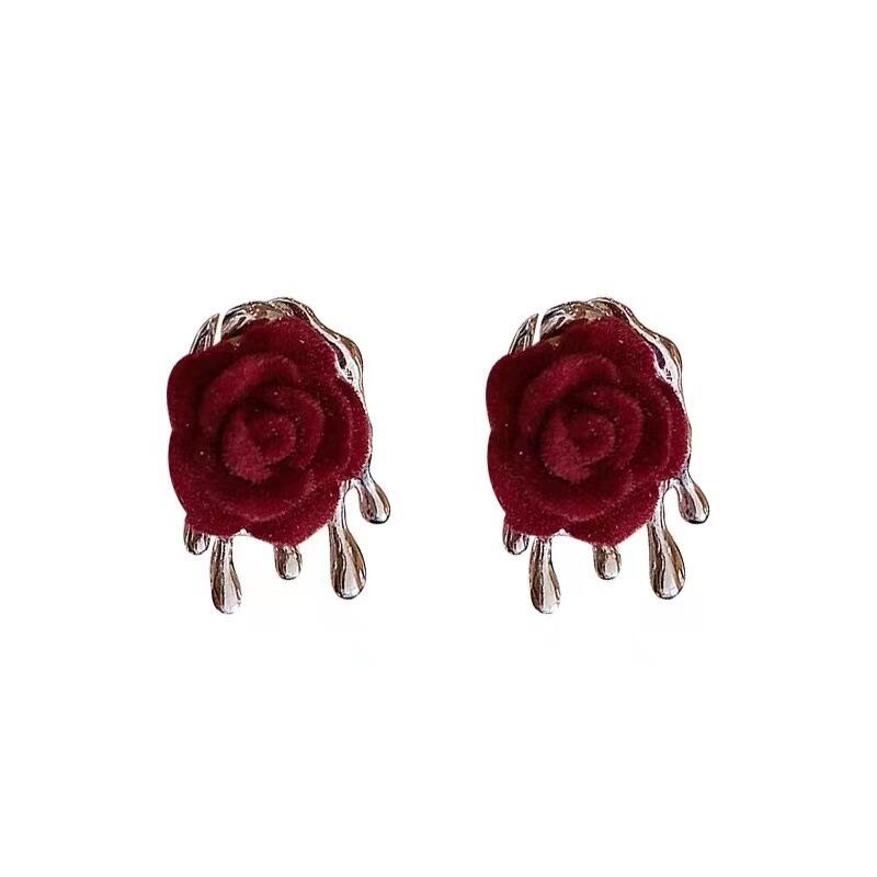 Vintage Sweet Cool Velvet Rose Drop Earrings for Women Ladies French Style Flowers Stud Earrings Wedding Jewelry Accessories