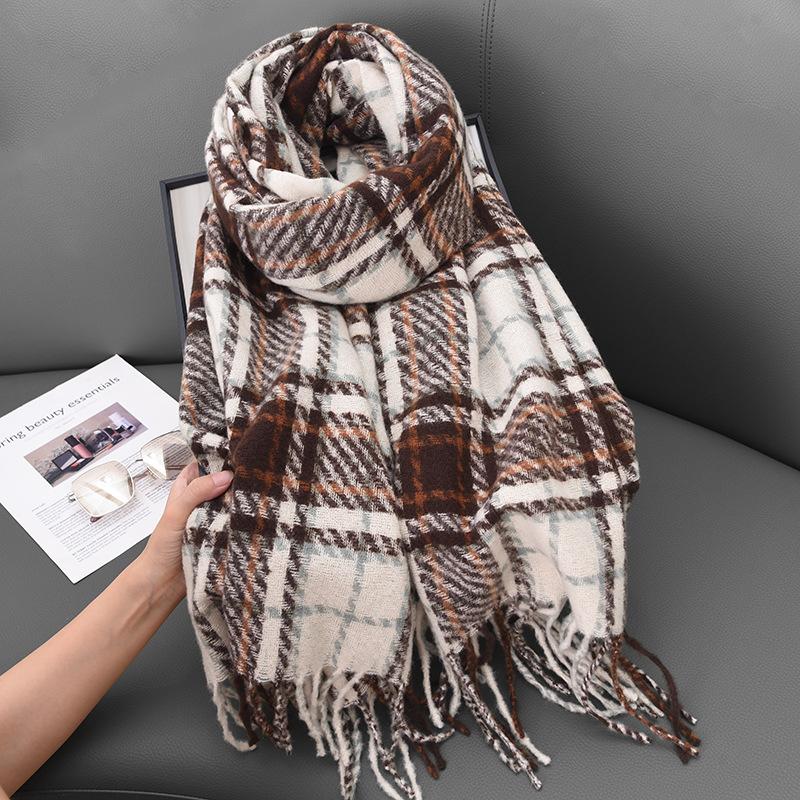 2025 new plaid scarf imitation cashmere fringed shawl autumn and winter couple atmosphere warm and thickened scarf