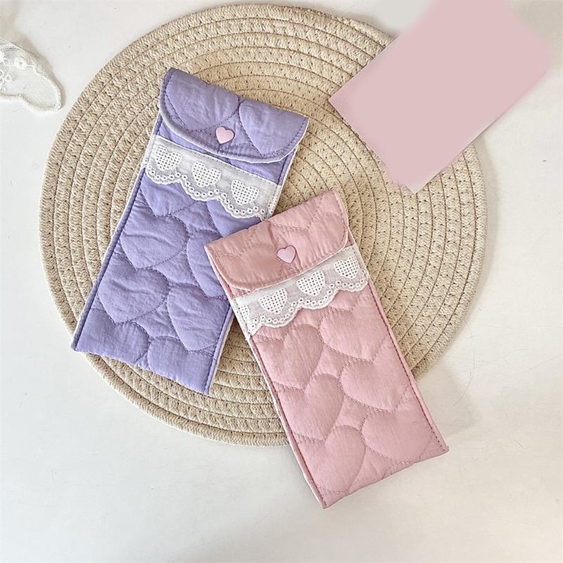 Fashionable Portable Eyewear Organizers Protective Sunglasses Pouch Convenient for Everyday Use and Travel Accessory