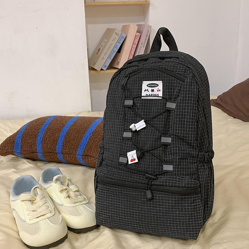 

Korean ins high-value backpack for female junior high and high school students large-capacity student schoolbag for women s outdoor light hiking bag Below 20L чорний