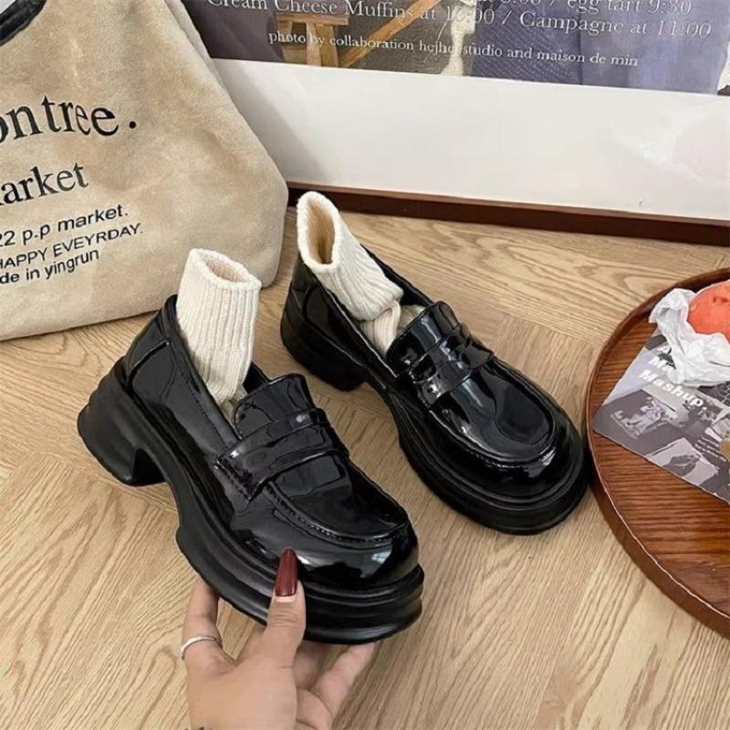 Spring and summer new thick-soled black versatile single shoes sweet sister college style small leather shoes
