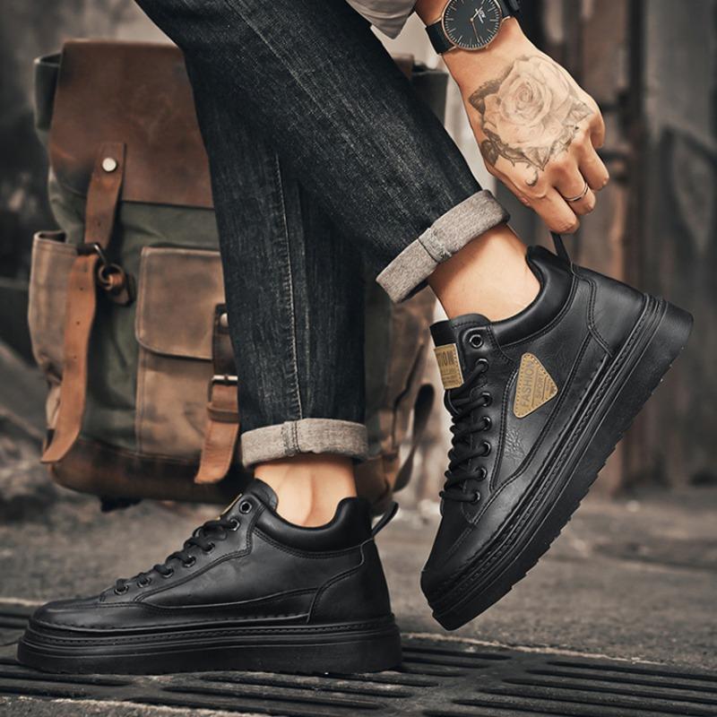 2025 Winter Mens Ankle Boots Fashion Retro Style Lace-up Casual Shoes Male Sneakers Non Slip Warm Leather Shoes Botas Zapatillas