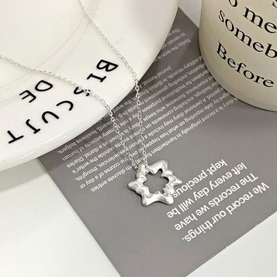 Hollow Out Flower Necklace, Light Luxury and Niche Design, Fashionable and Personalized, Versatile and High-end Neckwear
