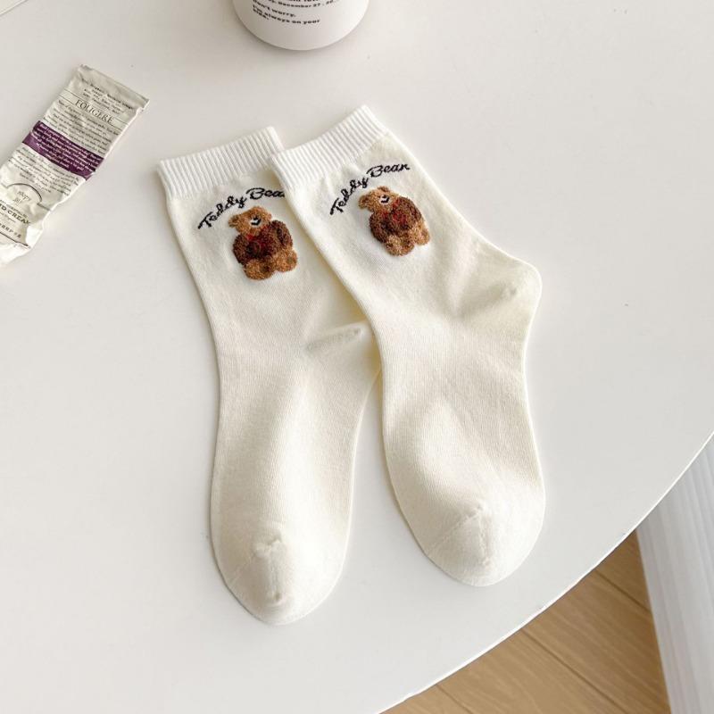 Boneless Socks for Women In Autumn and Winter, Cute Little Bear Mid-calf Socks, Trendy Long Calf Socks for Women