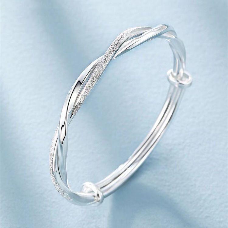 Women's Möbius Twist Sand Shimmer Bracelet - Creative Braided Design