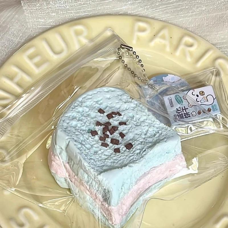 Toast Pinch High-looking Handmade Toast Toy with Watery Texture and Slow Rebound