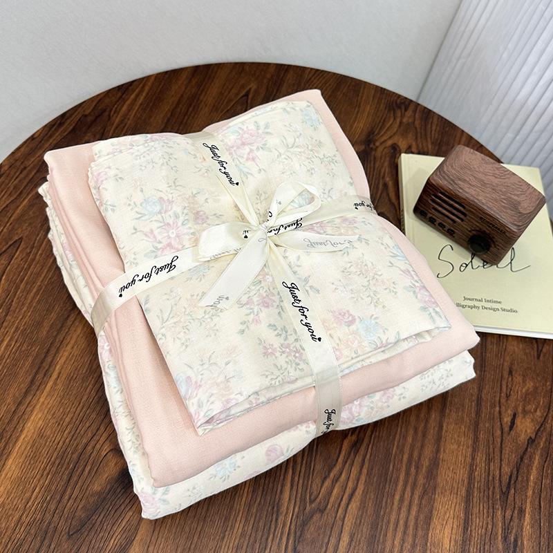 

Class A cotton aerobic double-layer yarn 4pcs set girl three-piece set small fresh maternal and infant grade naked sleeping single quilt cover single quilt 150x200cm