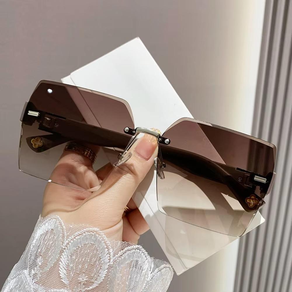 Rimless Sunglasses Summer Women Shades Gradient Sunglasses UV400 Fashion Ladies Eyeglasses