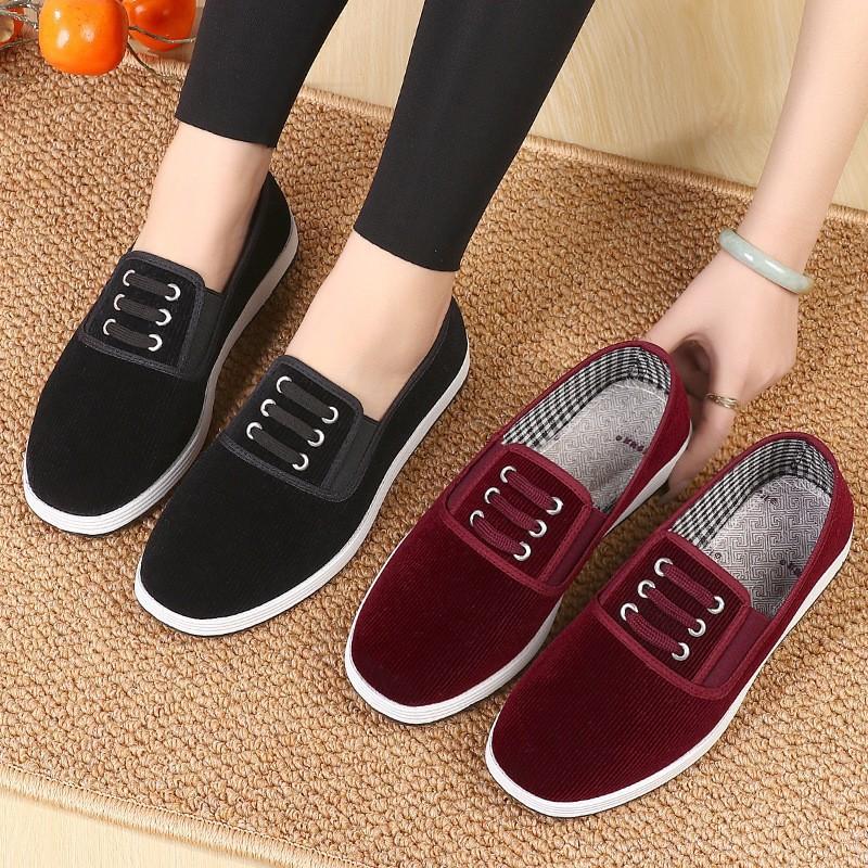 Spring and autumn new couple cloth shoes fashionable velvet black cloth shoes ultra-light wear-resistant shoes versatile elastic cloth shoes