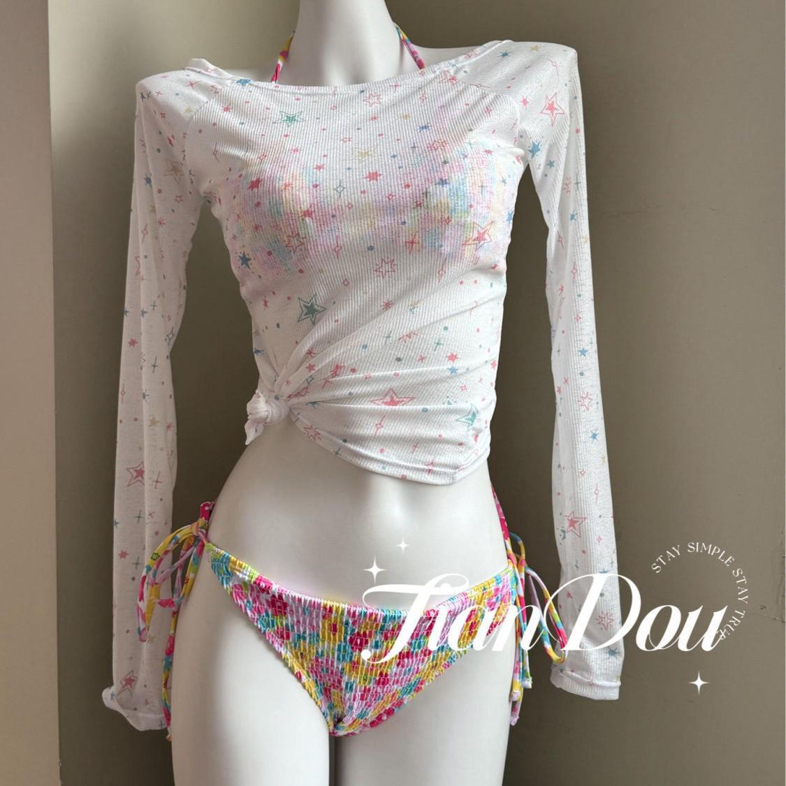 

Kasuga Paradise Floral Three-Piece Bikini Set with Star Cover-up M