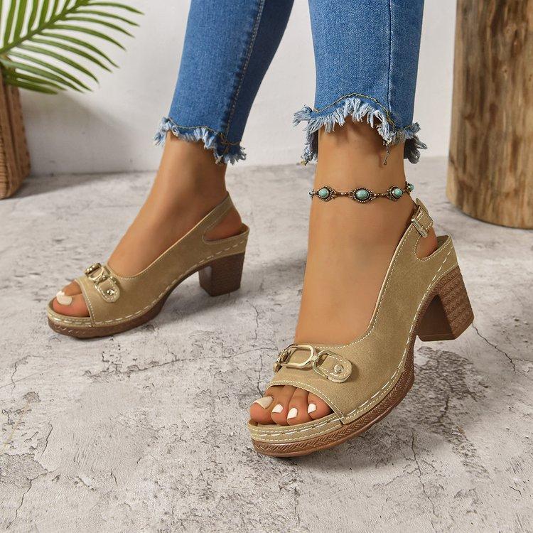 

Женские летние новые шлепанцы с металлической пряжкой, повседневные шлепанцы на танкетке с открытым носком 43 светло-коричневого