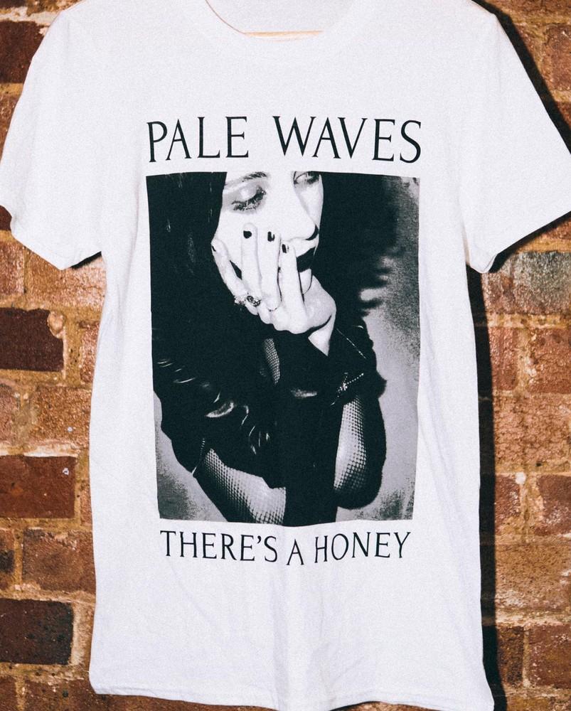 Pale Waves Rock Band There s a Honey White  Short Sleeve Size Unisex T-Shirt L