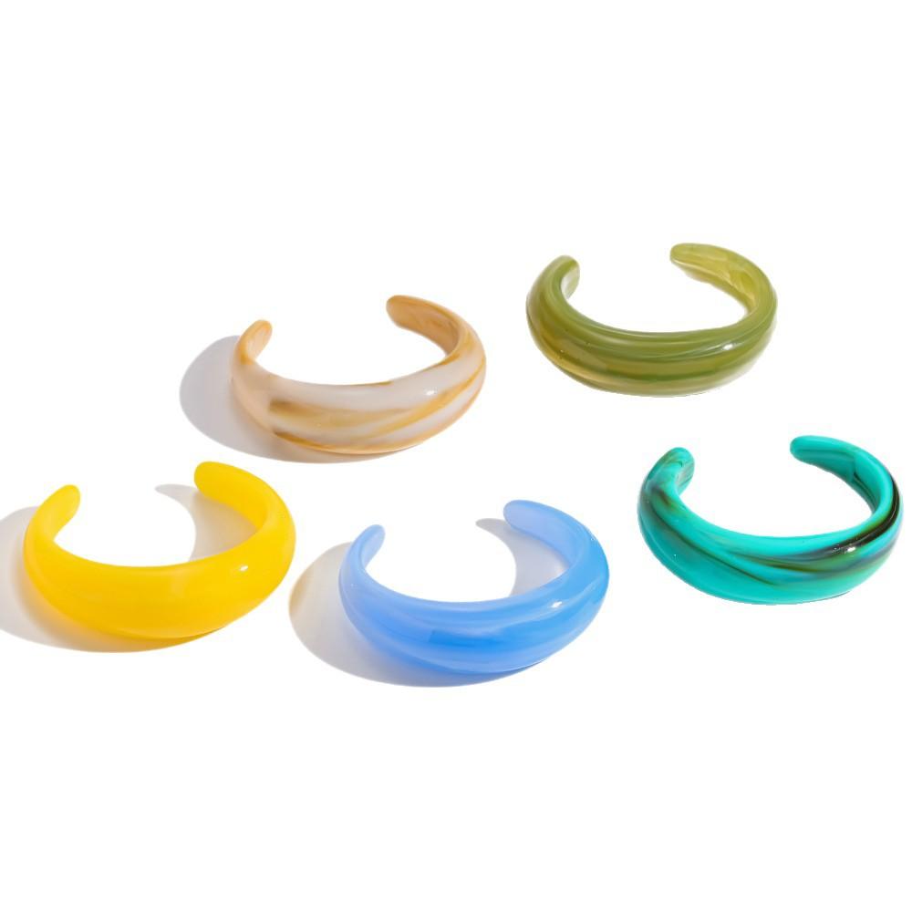 Best-selling Vintage Graded Resin Bracelet, Fresh Summer Colorful Open-top Bang, Niche Design Accessory for Women
