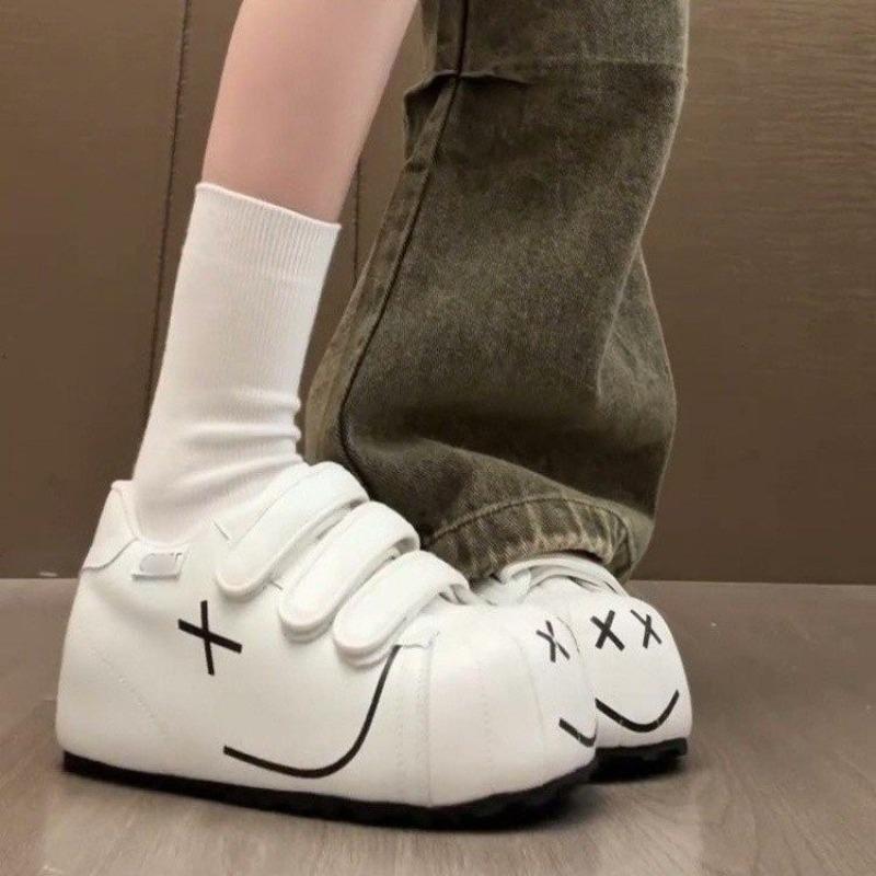 Best-selling Bread Single Shoes, Versatile Velcro Casual Sports Shoes for Women