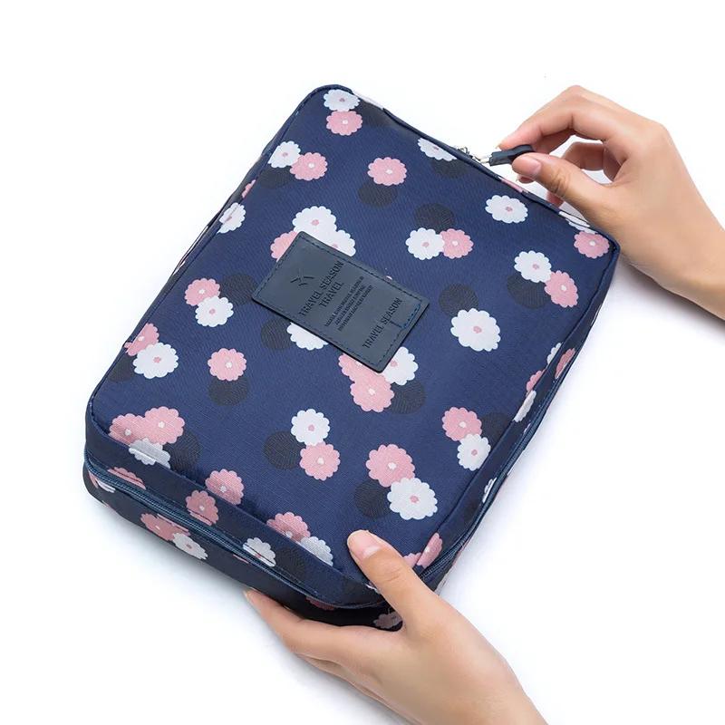 High Capacity Outdoor Girl Makeup Bag Women Cosmetic Bag Toiletries Organizer Waterproof Female Storage Make Up Case Make Up Bag
