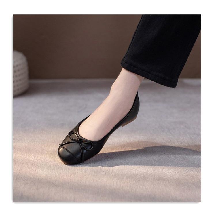 Soft leather single shoes women's spring and summer new round head soft sole Mary Jane flats bow light mouth ballet small red shoes