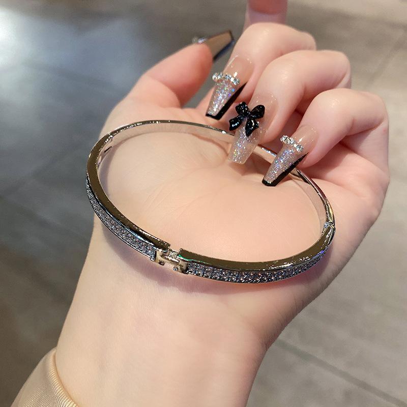 Starry Sky Fashion Paris Bridge Light Luxury Trendy Bracelet