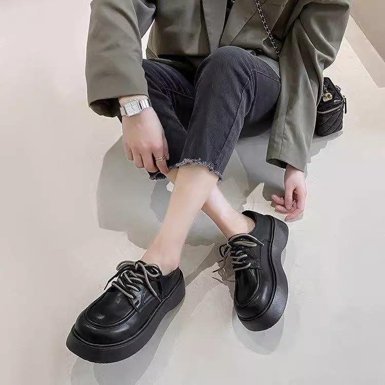 Thick-soled lace-up small leather shoes British style women 2025 new college style with skirt gentle shoes spring retro single shoes