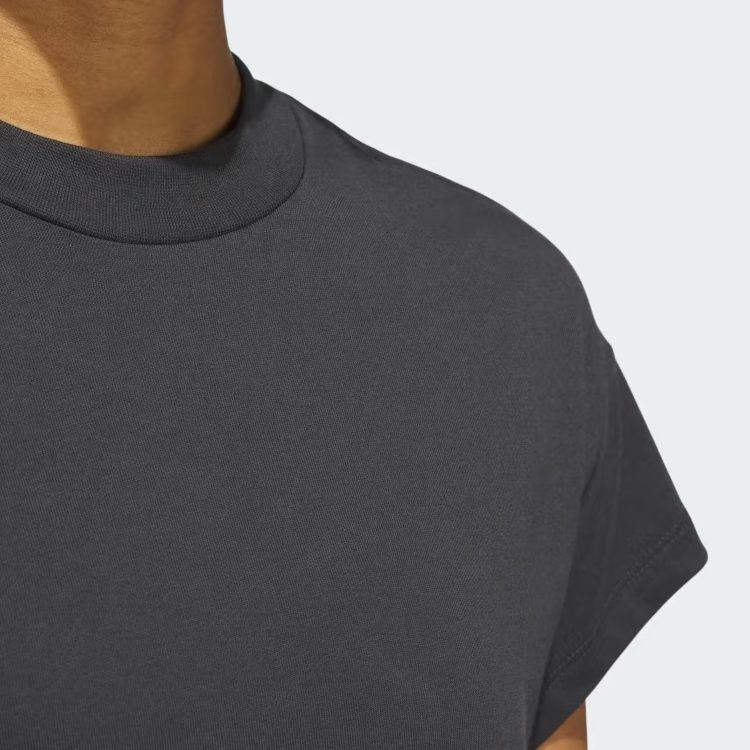 Adidas T Shirts Women's Black Crew Neck Moderate Straight Fit IJ5234