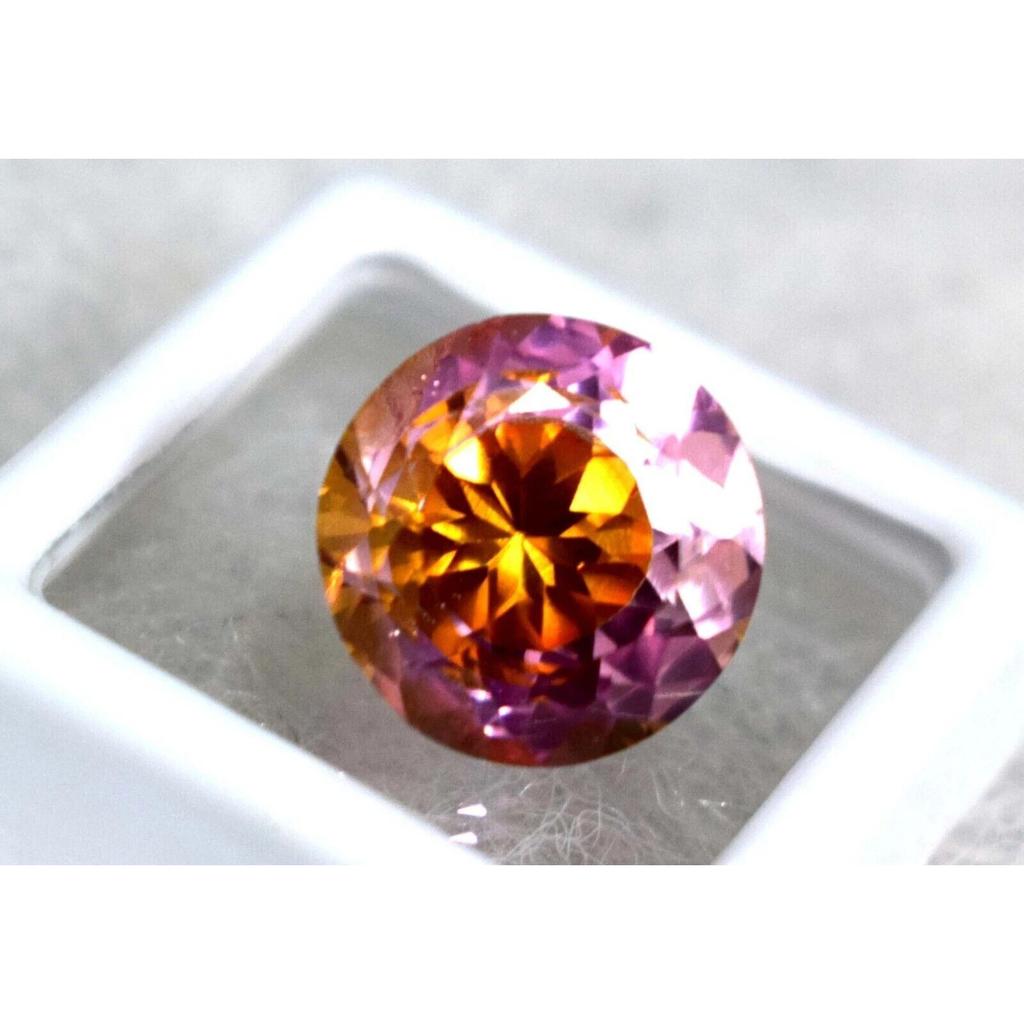 Natural Awesome Sapphire (Pitambari) . Round 14-16 Ct Stunning Gemstone