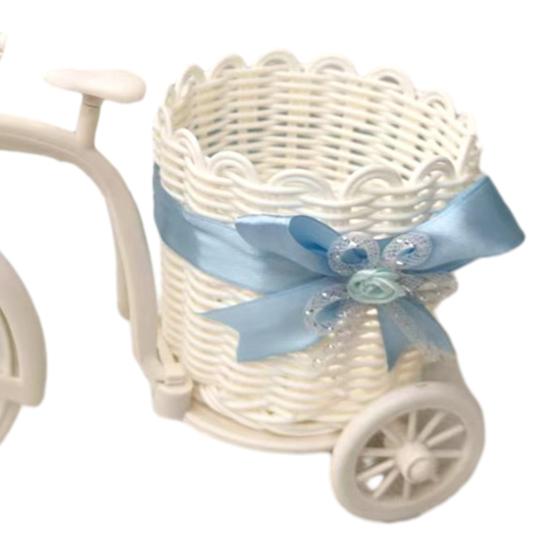 Kleiner Rattan-Blumenkorb Dreirad Blumenhalter Korb Gewebter Aufbewahrungskorb für künstliche Blumen Heim-Desktop-Dekoration