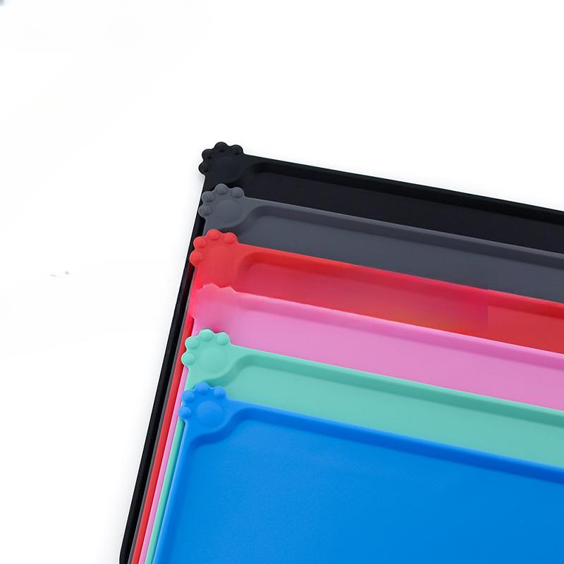 

Большой силиконовый коврик для домашних животных, собачьи лапки, коврик для домашних животных, миска для еды для кошек и собак, миска для собак, коврик для автомобиля, коврик для собак 54x38x0.15cm серый