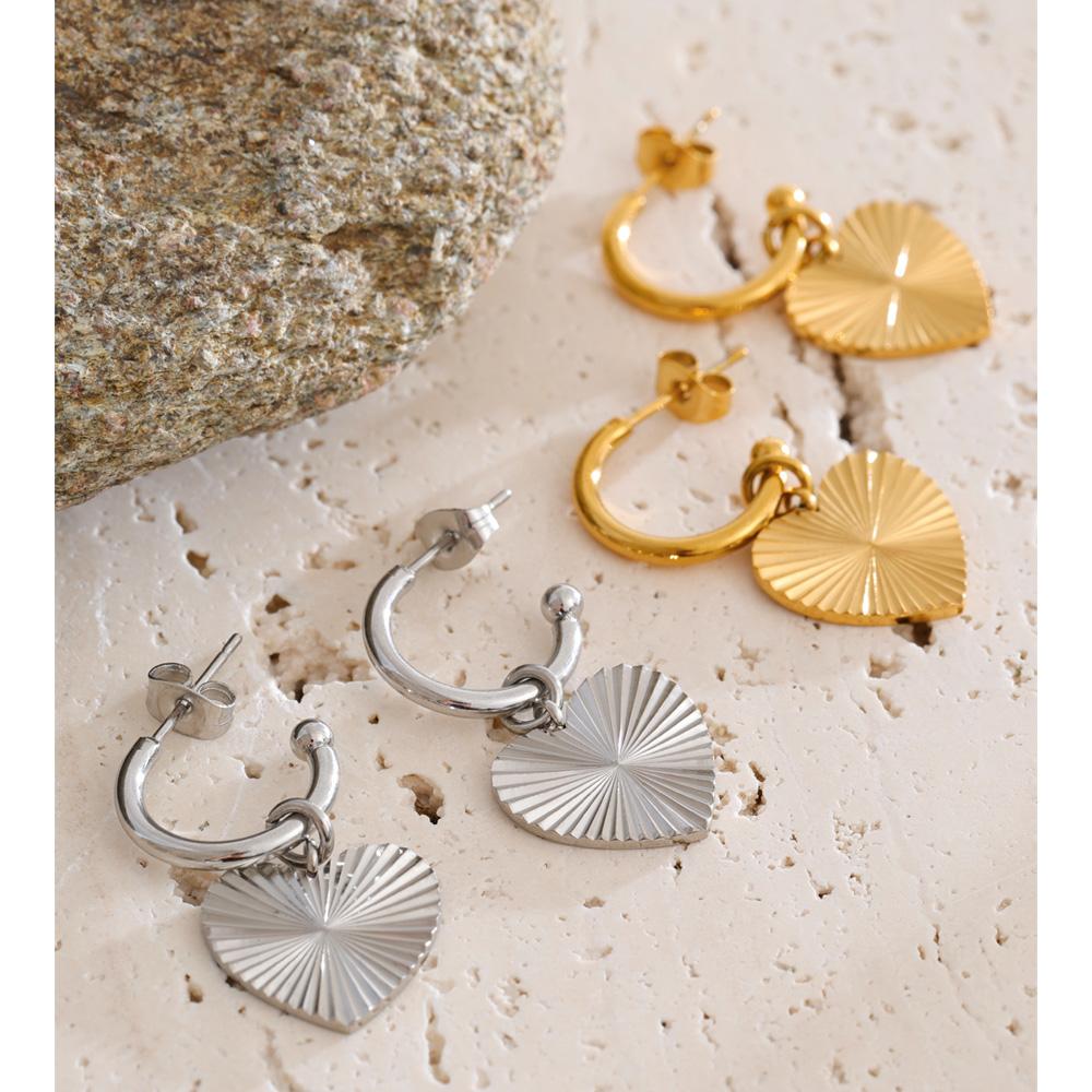 Eetit Fashion Stainless Steel Heart Drop Dangle Earrings for All Occasions Valentine's Day Gift Charm Classic Jewelry Rust Proof