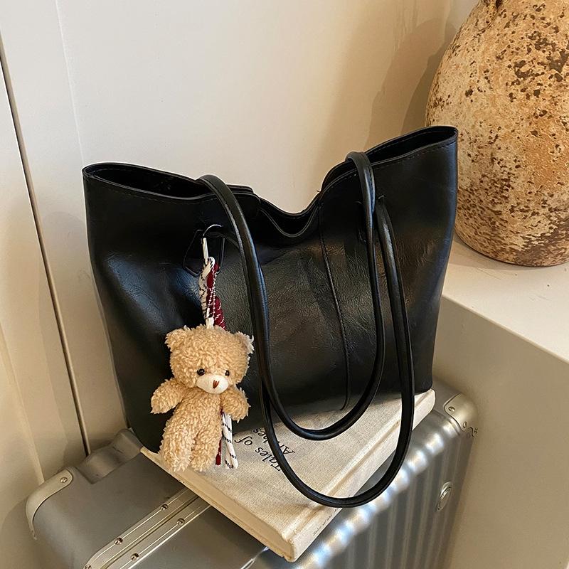 Large Capacity Commuting Bag for Women Simple and Versatile Tote Bag High End Niche Fashion One Shoulder Handbag for Women