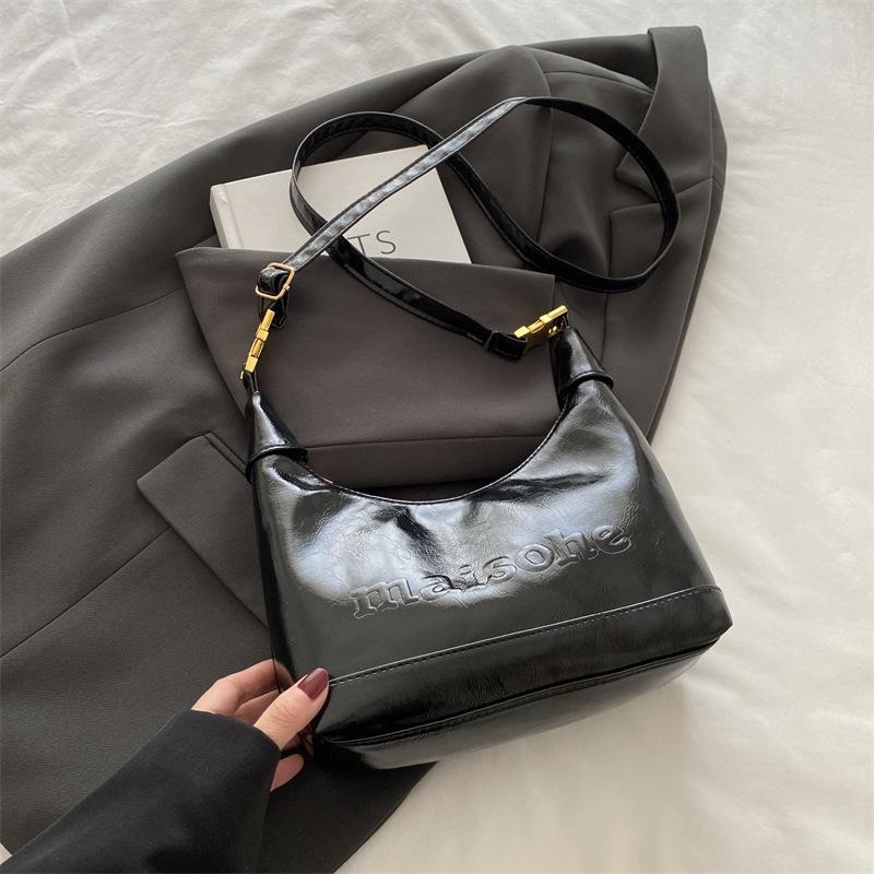 Niche bag women's new autumn and winter fashion popular high-end shoulder bag handbag crossbody dumpling bag