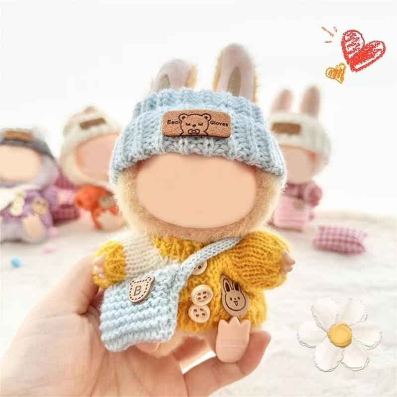 Stilvolles Strickbekleidungsset für 17cm Puppen mit modischem Pullover, Mütze und Tasche. Großartig für Sammler- und Kinderpuppen.