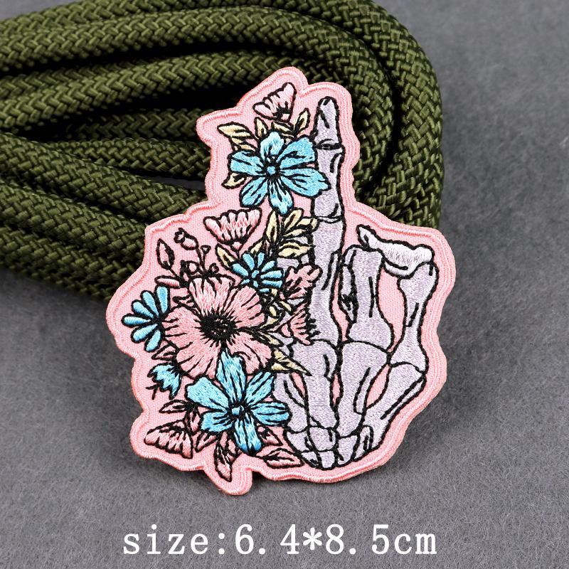 Heart Landscape Patch Iron On Patches For Clothing Wilderness Outdoor Embroidery Patches For Clothes Adventure Patch Stickers