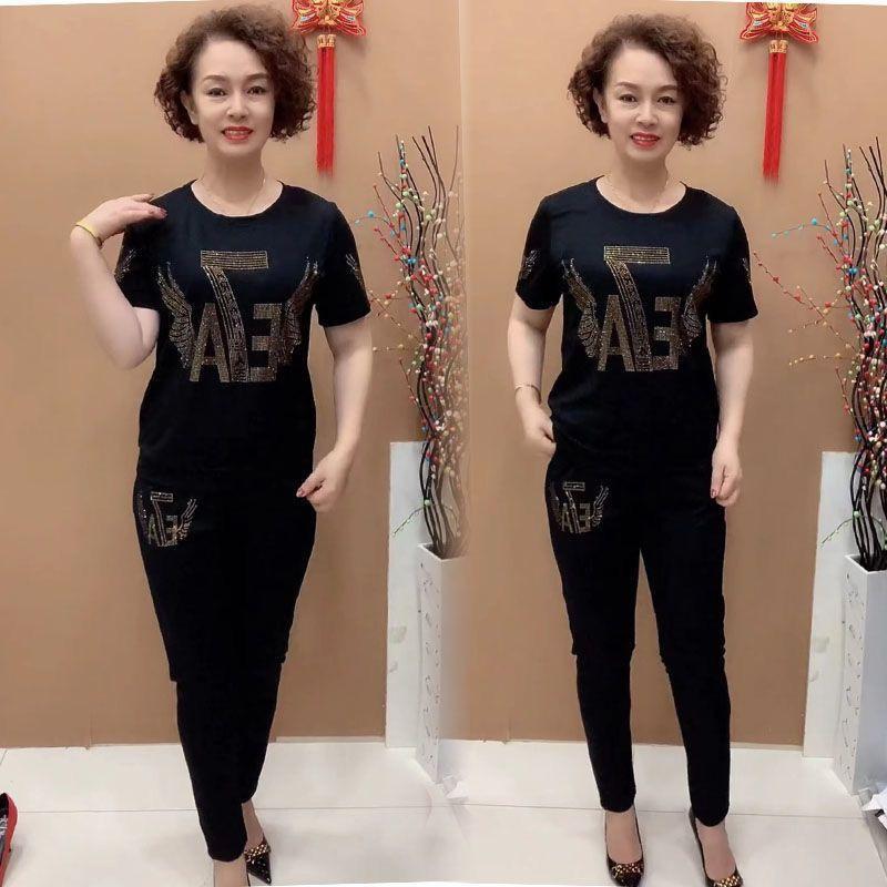 Western-style Mom Suit for Women in Summer, Butterfly Perm, Loose Age-reducing Short-sleeved Shirt, Casual Sports Suit