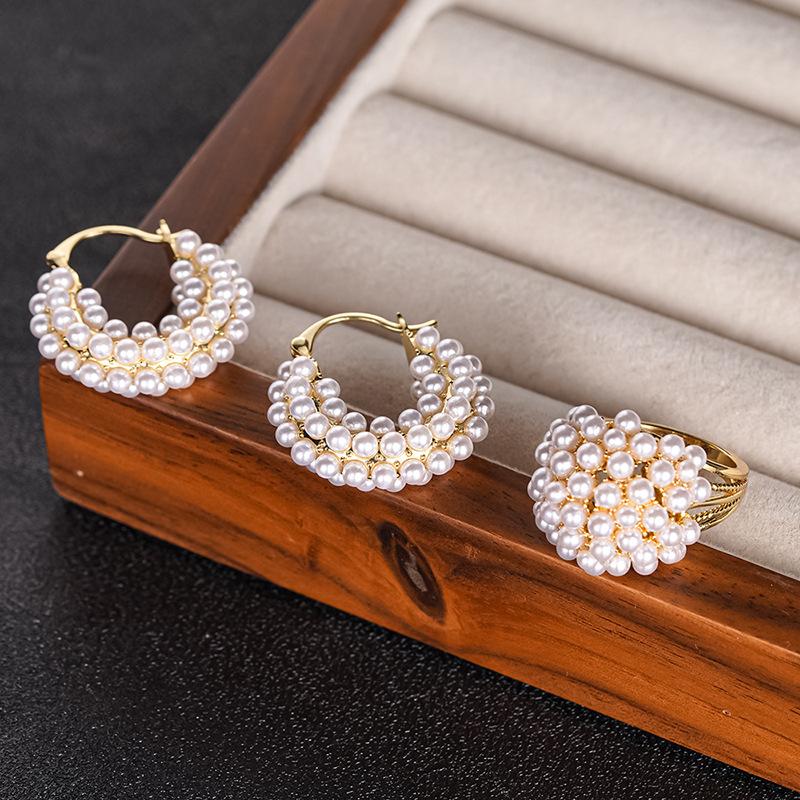 French retro pearl flower basket earrings, Korean Mori sweet ring, light luxury niche design fashion