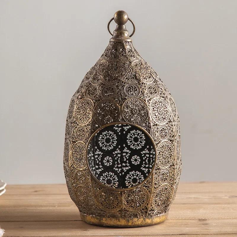 American hollow carved candlestick, retro iron decoration, homestay living room, foyer, romantic atmosphere, bar decoration