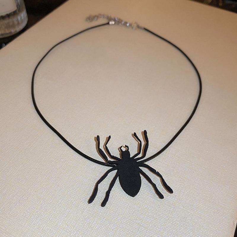 Halloween Bat Necklace Unique Braided Rope Necklace Eye catching Bat Hat Spiders Clavicle Chain for Halloween Jewelry