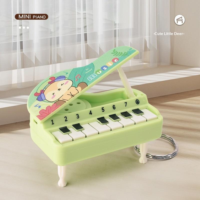Mini Desktop Piano Keychain Cute Music Game Machine Innovative Study Toy for Kids Bag Accessories