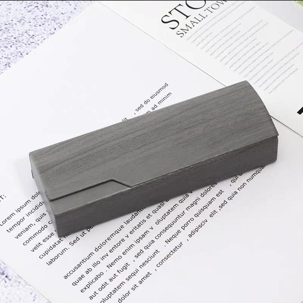 Business Fashion Myopic Eyeglasses Case Leather Square Case Eyeglasses Case Skin Personality Eyeglasses Case