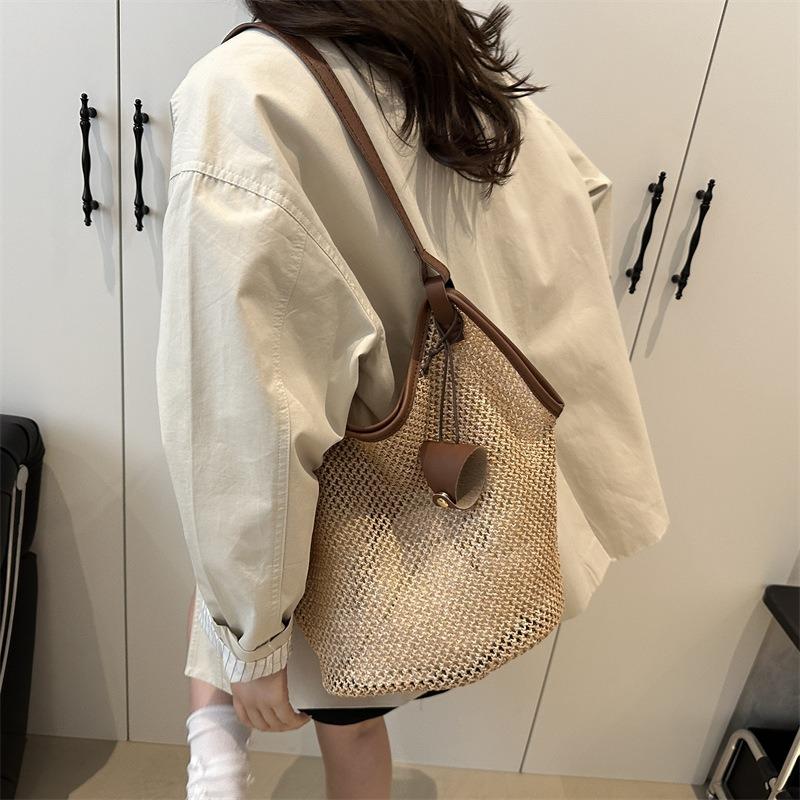 Beach Vacation Large Capacity Straw Bag Light Handbag Summer Shoulder Tote Bag