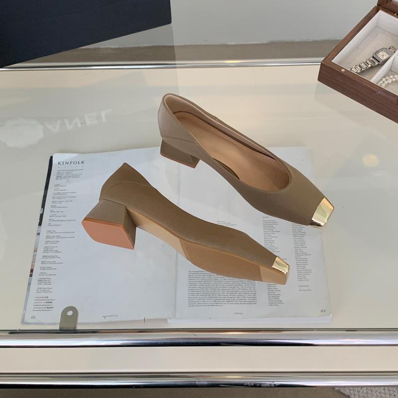 

Spring and Autumn Small Square Head Thick Heel Metal Buckle Women s Versatile Middle Heel Light Mouth Black Single Shoes Women s Shoes 39 хаки